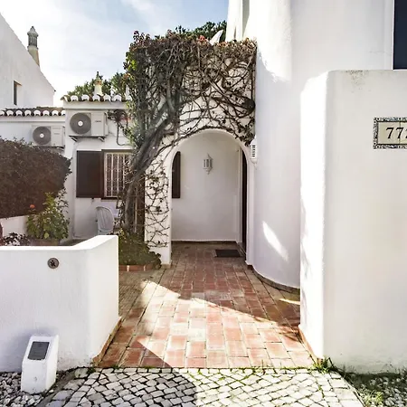 Mng Elliott72 Vale do Lobo