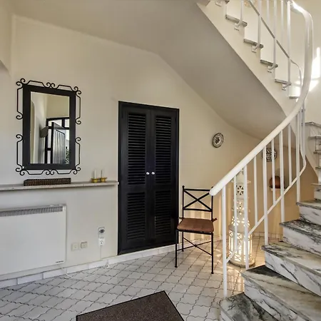 Villa Mng Elliott72 *