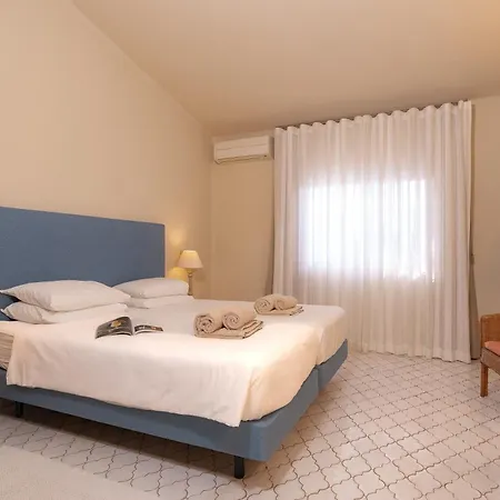 Mng Elliott72 Вале-до-Лобо